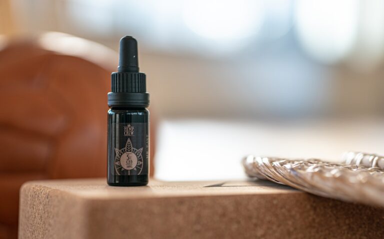 Носки с марихуаной — покупка экстравагантной одежды онлайн